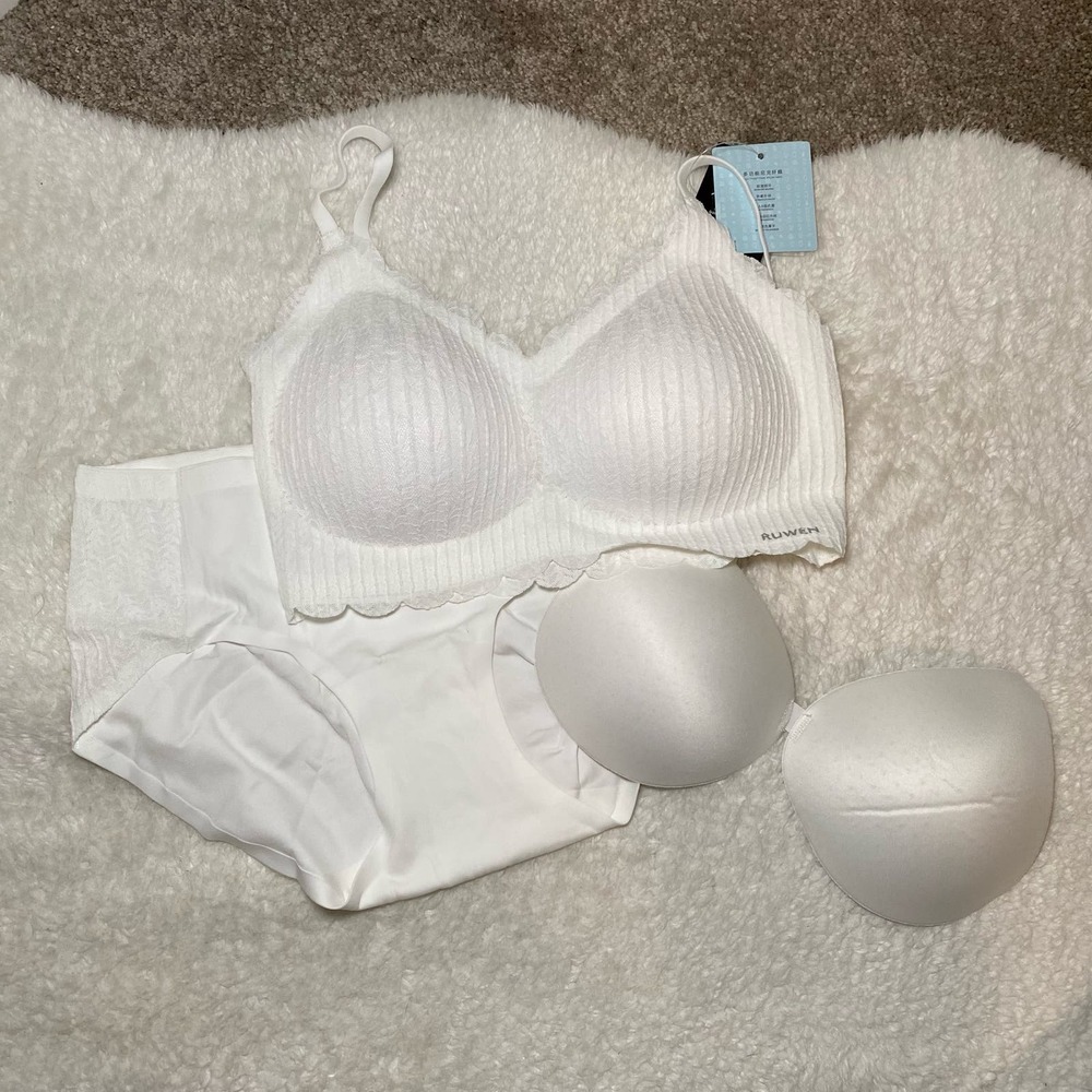 New Kissy X Ruwen White Lace Removeable Push Up Bra Size Medium